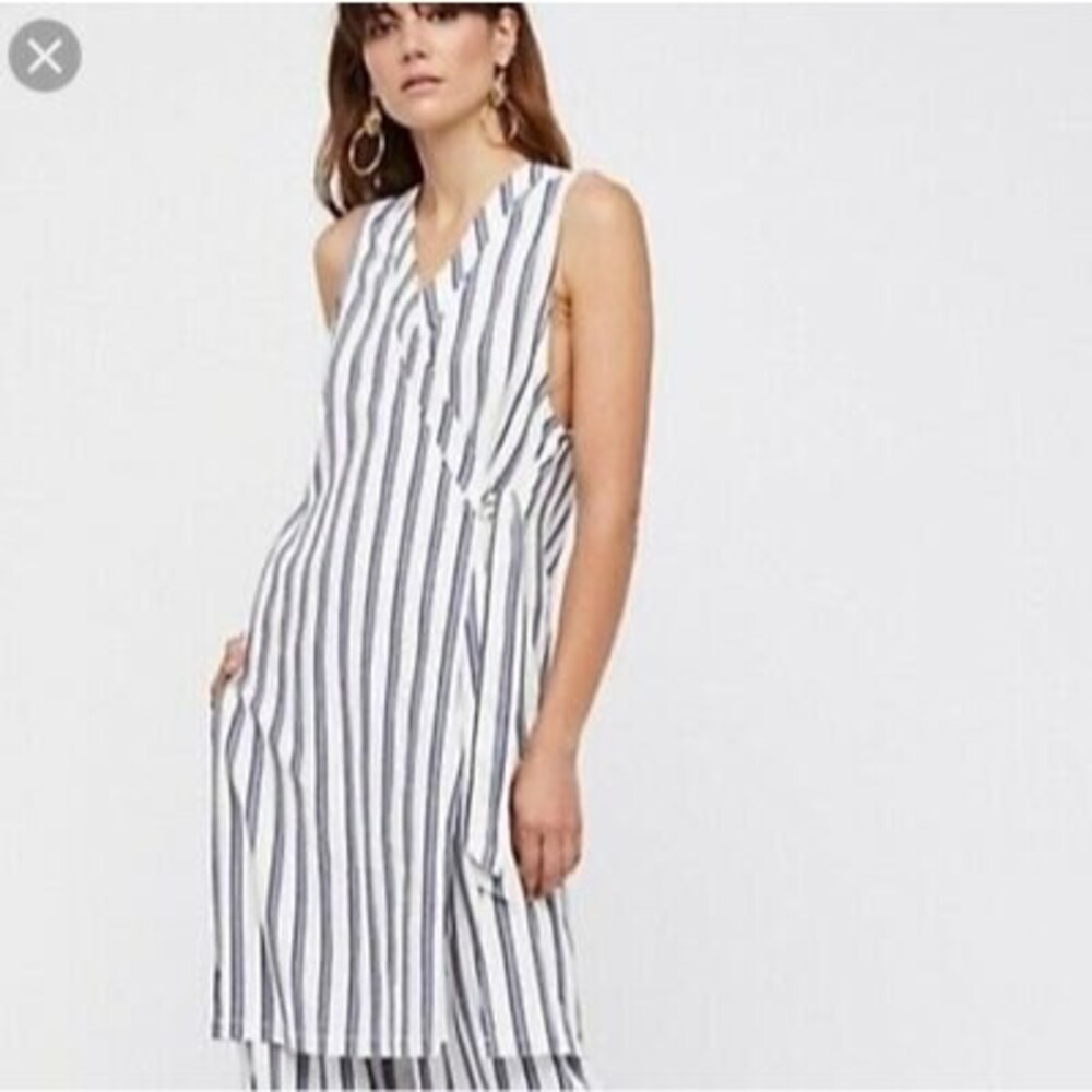 Free People Tuxedo Stripe Wrap Tunic Dress Size XS Side Slits Blue White EUC B26